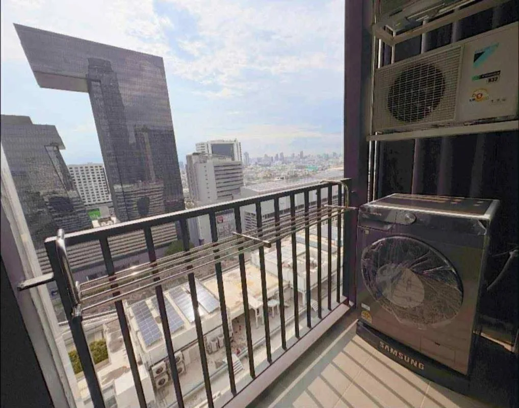 Property photos for Nue District R9