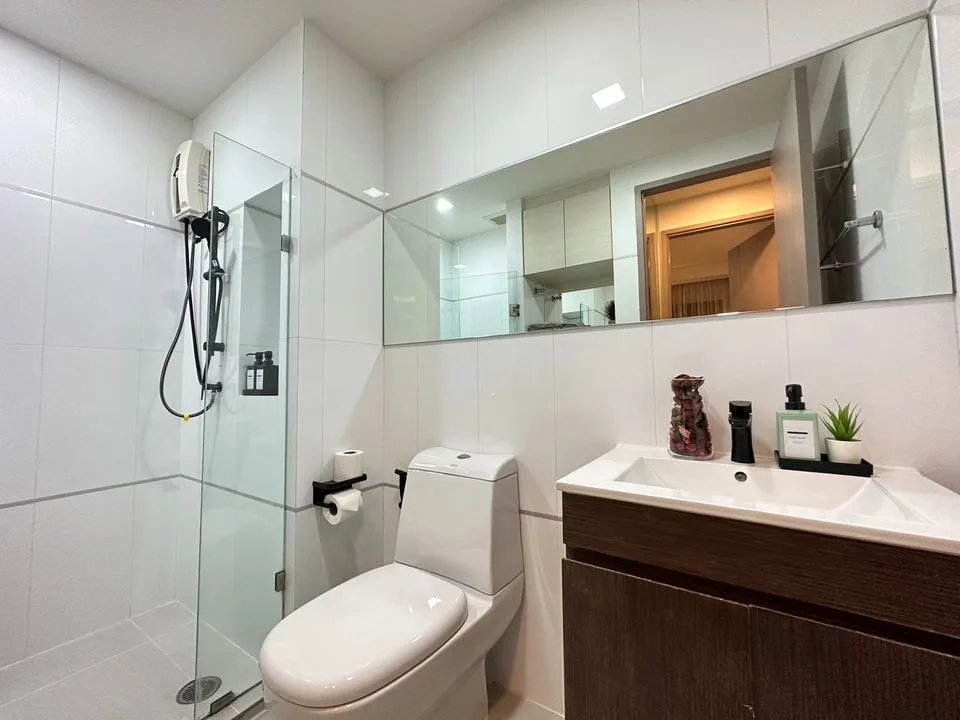 Property photos for Thru Thonglor