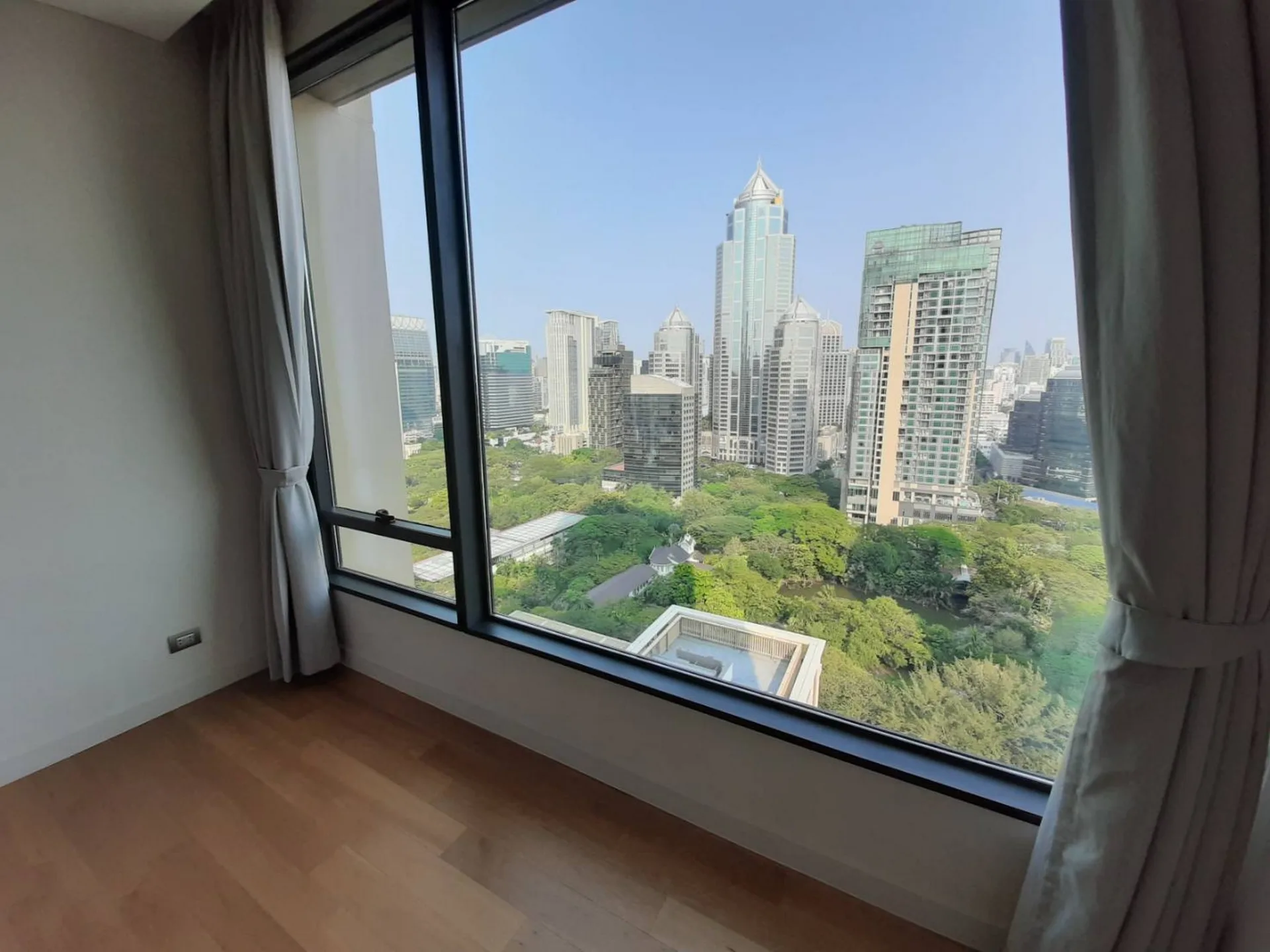 Property photos for Sindhorn Residence
