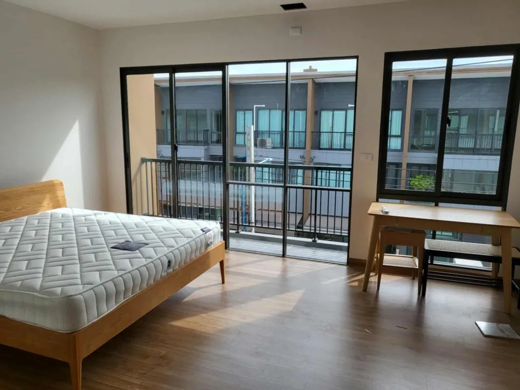 Property photos for Baan Klang Muang Sukhumvit 77