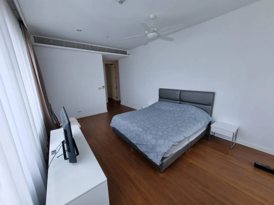 Property photos for 185 Rajadamri
