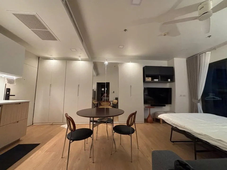 Property photos for Noble Solo