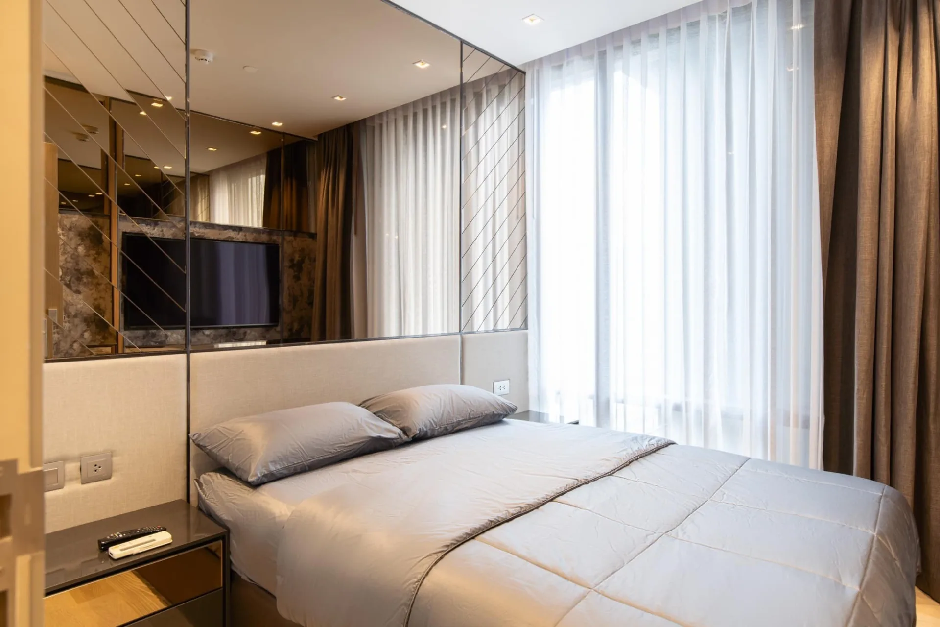 Property photos for Ashton Silom