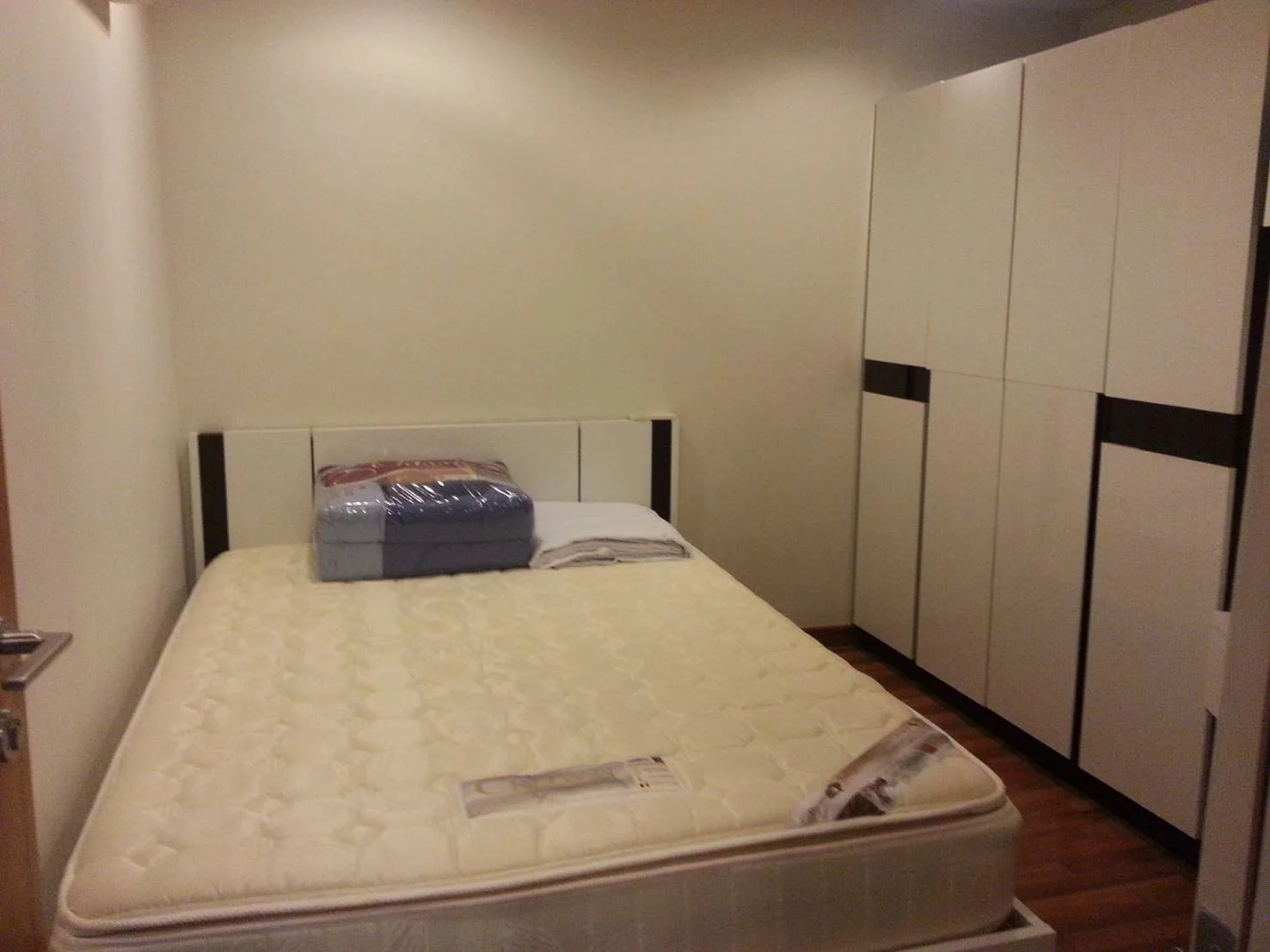 Property photos for Zenith Place Sukhumvit 42