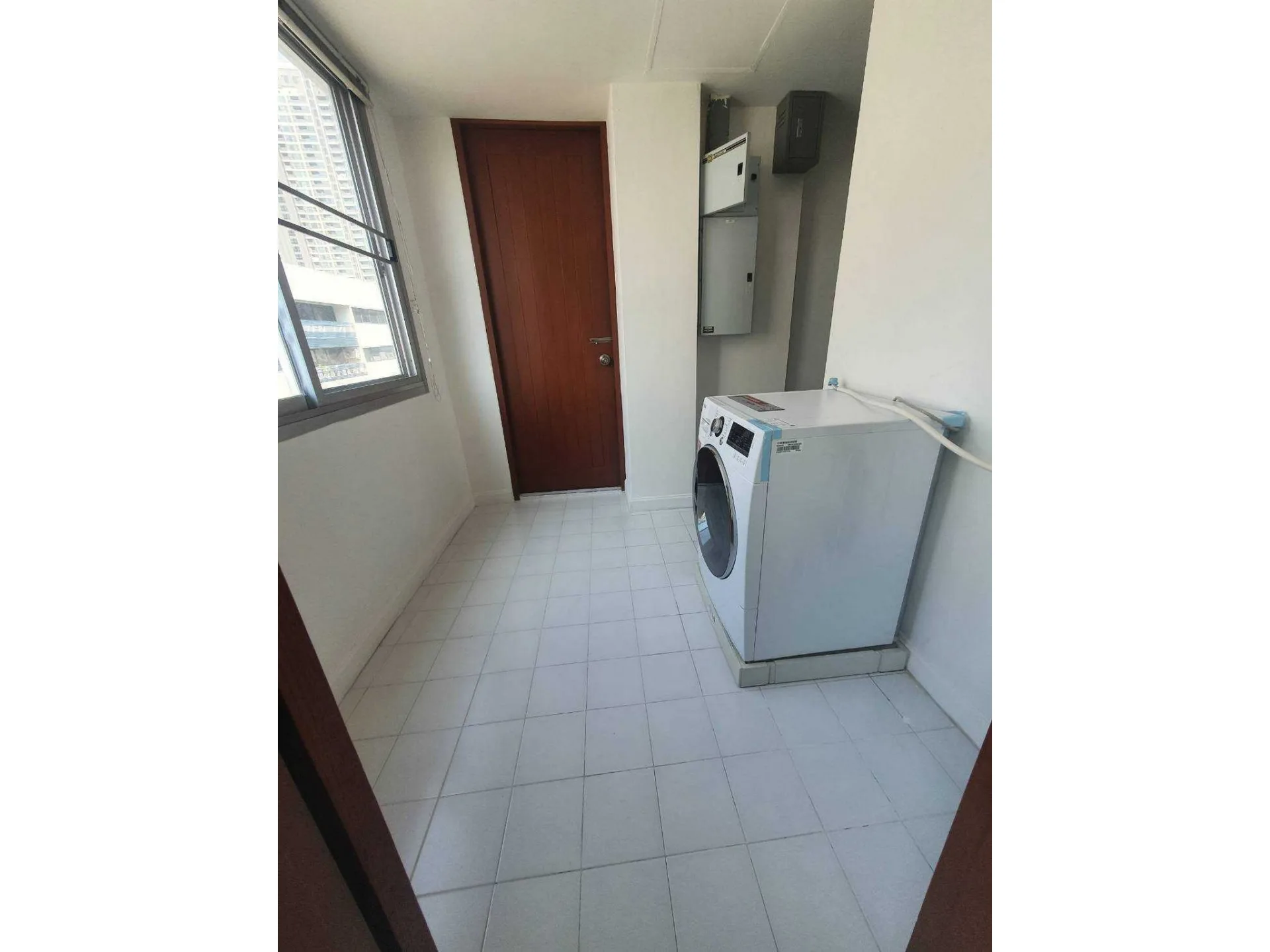 Property photos for Sathorn Gallery Residences