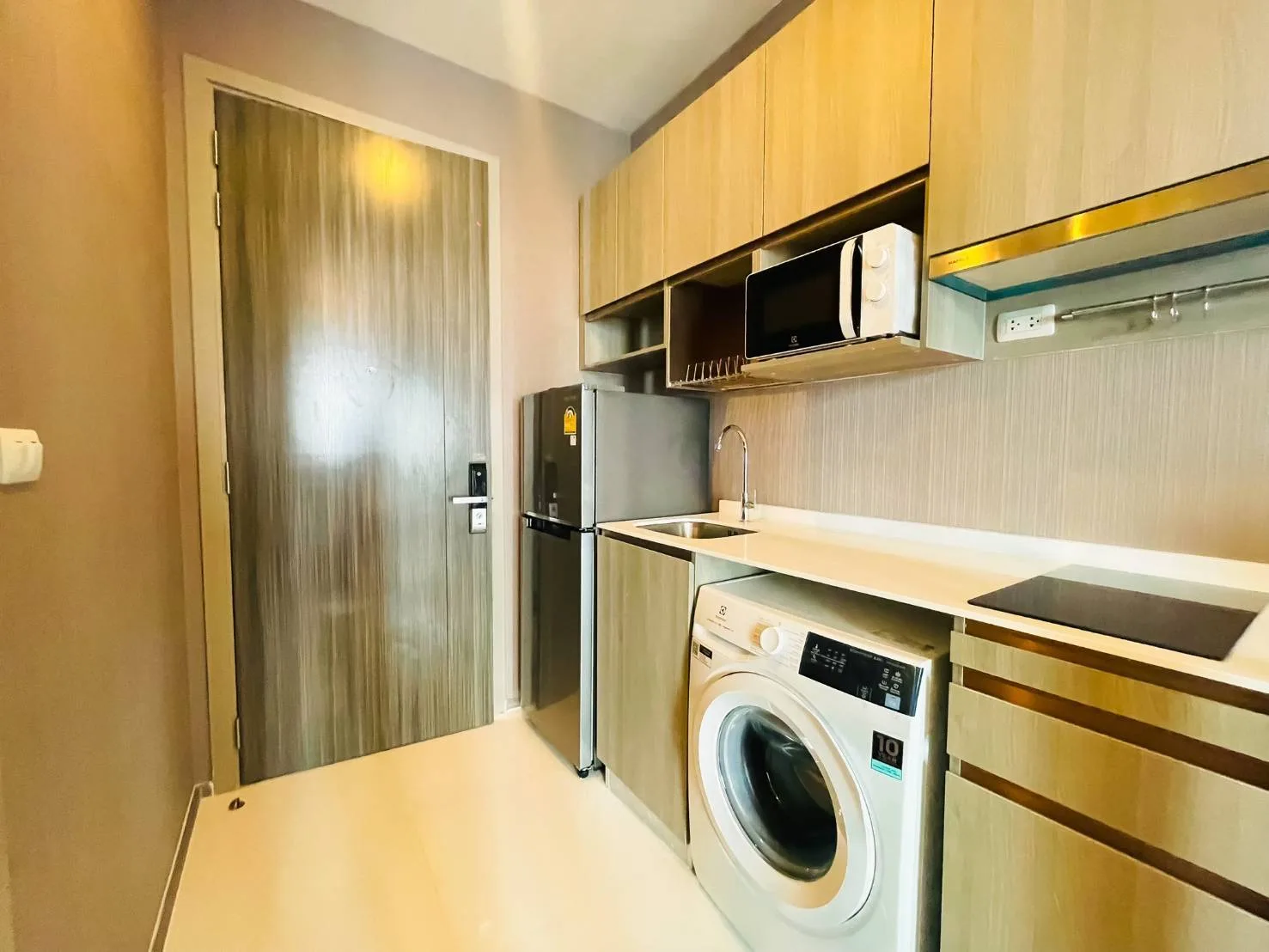 Property photos for Knightsbridge Prime Onnut