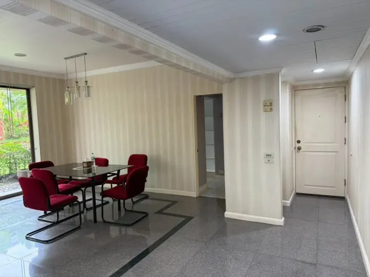 Property photos for Chidlom Place