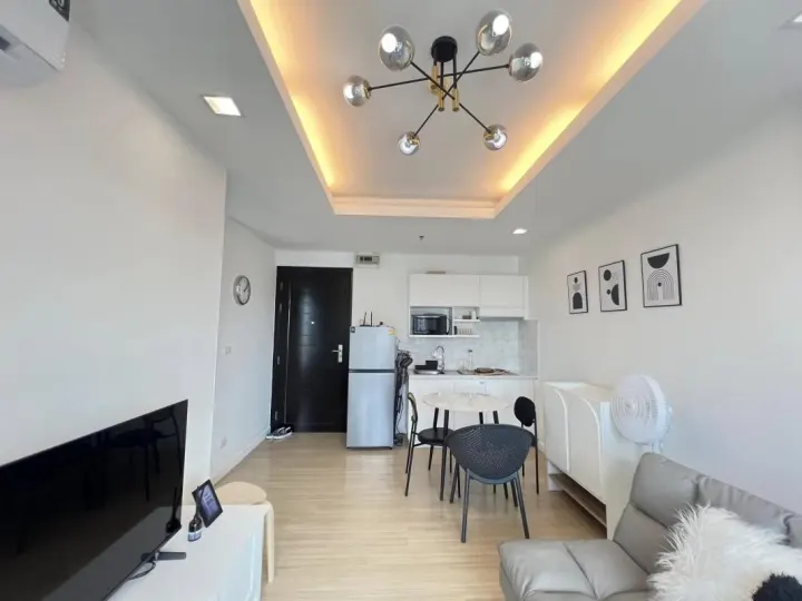 Property photos for Thru Thonglor