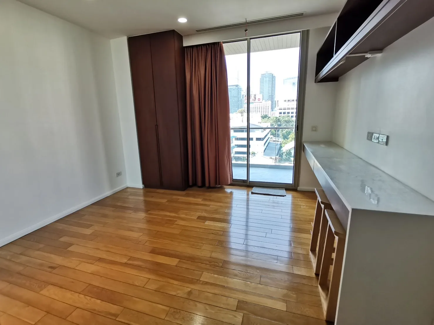 Property photos for The Legend Saladaeng