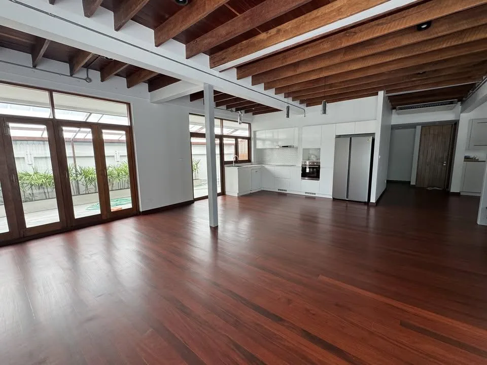 Property photos for Single House Ekk. 6