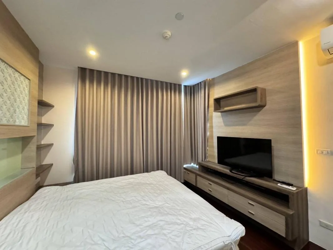 Property photos for MANHATTAN CHIDLOM