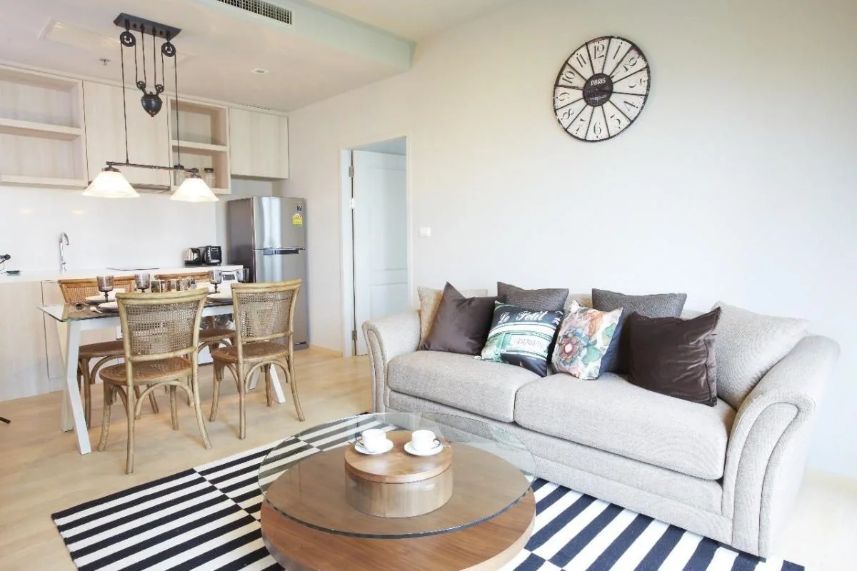 Property photos for Noble Refine