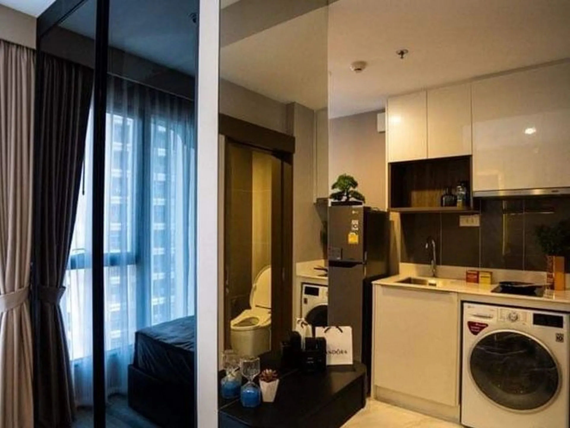 Property photos for Ideo Mobi Asoke