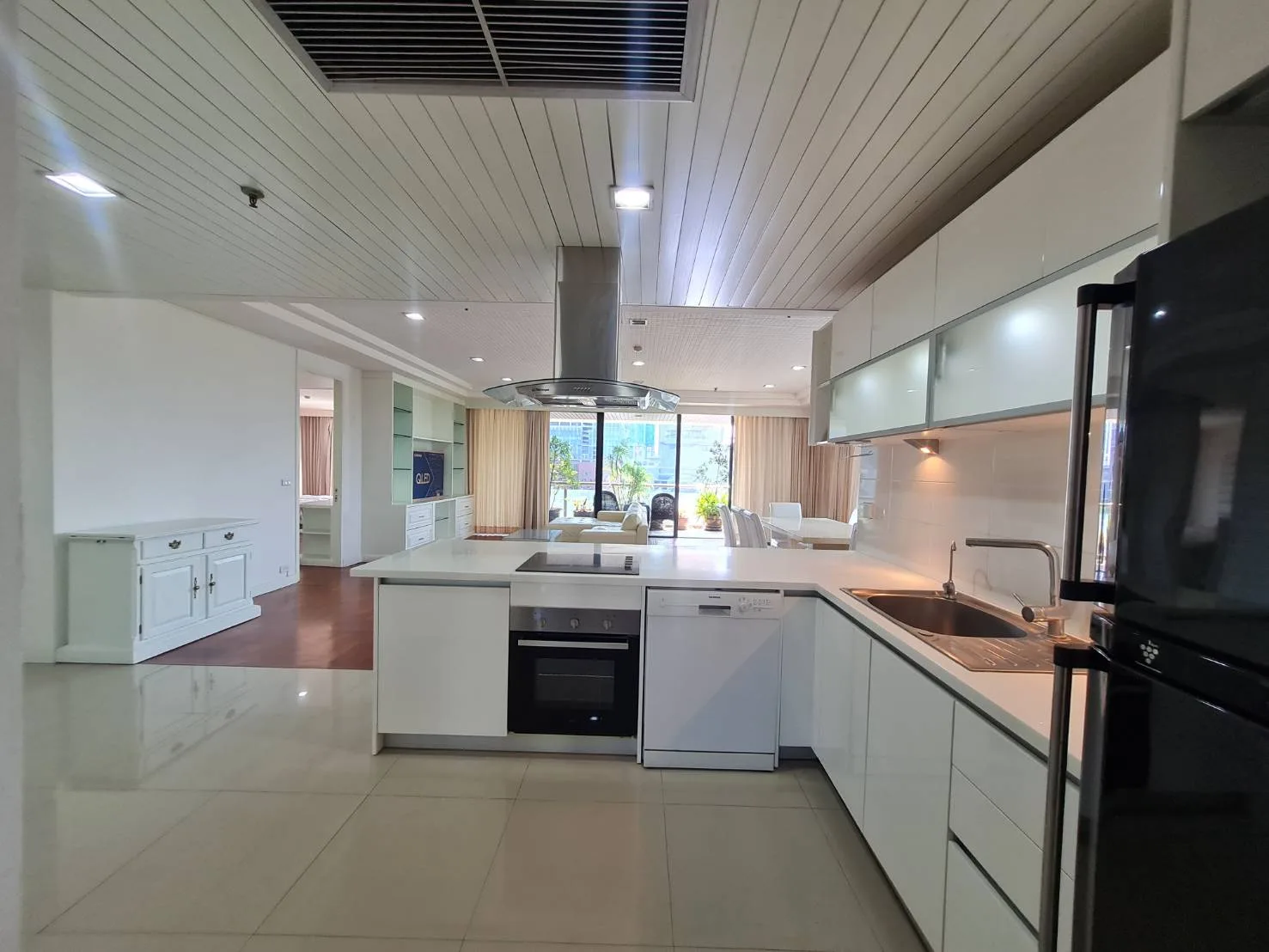 Property photos for Polo Park