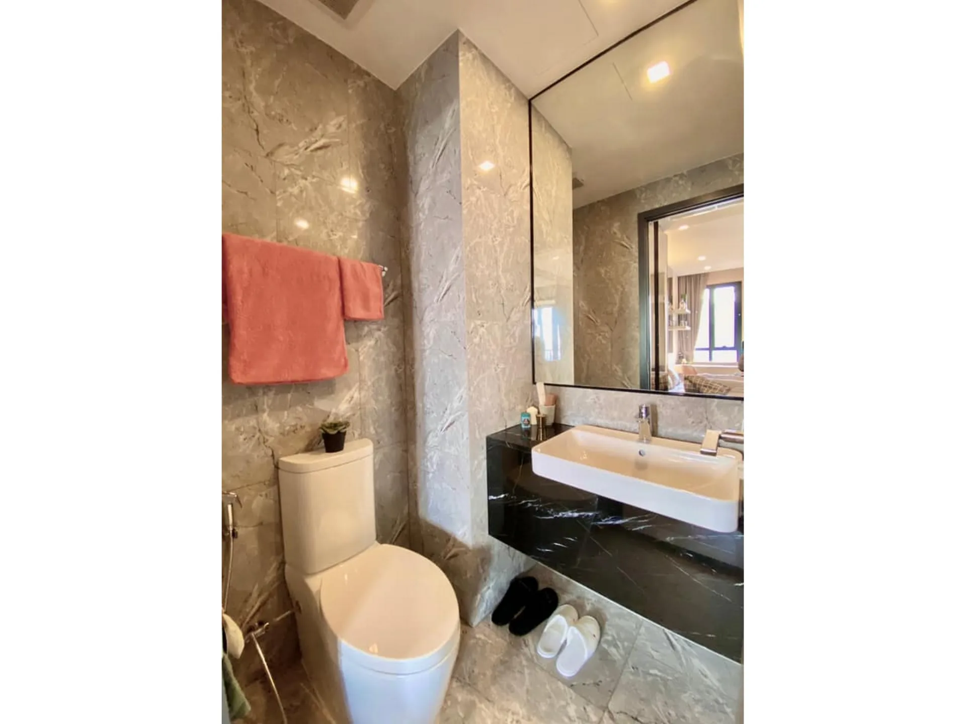 Property photos for Ashton Asoke