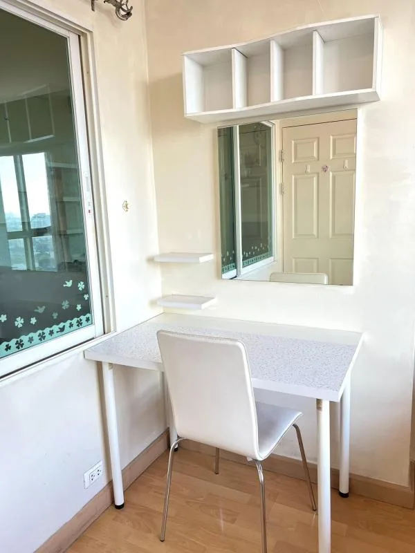 Property photos for Life @ Phahon - Ari