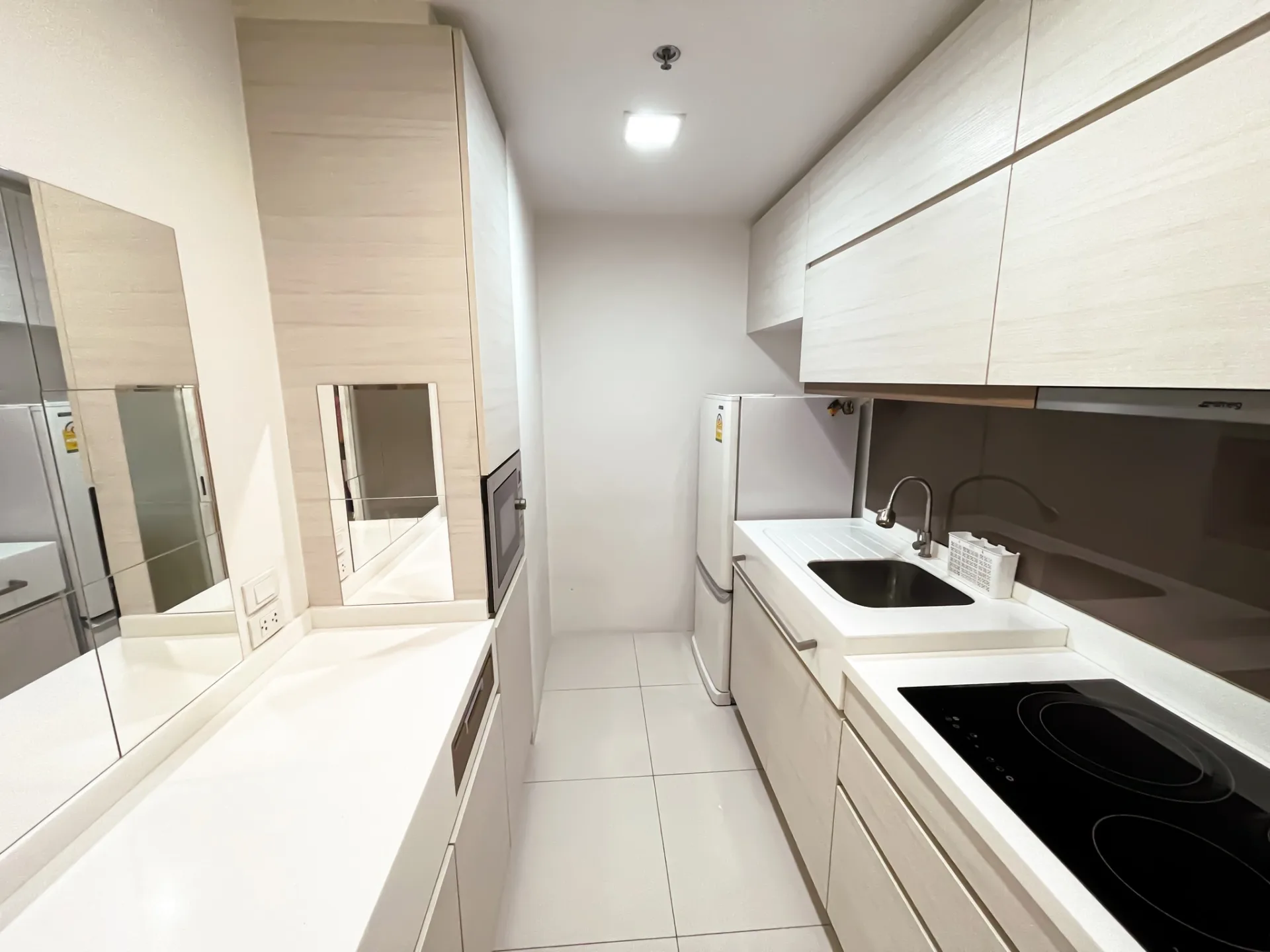Property photos for The Room Sathorn - Taksin