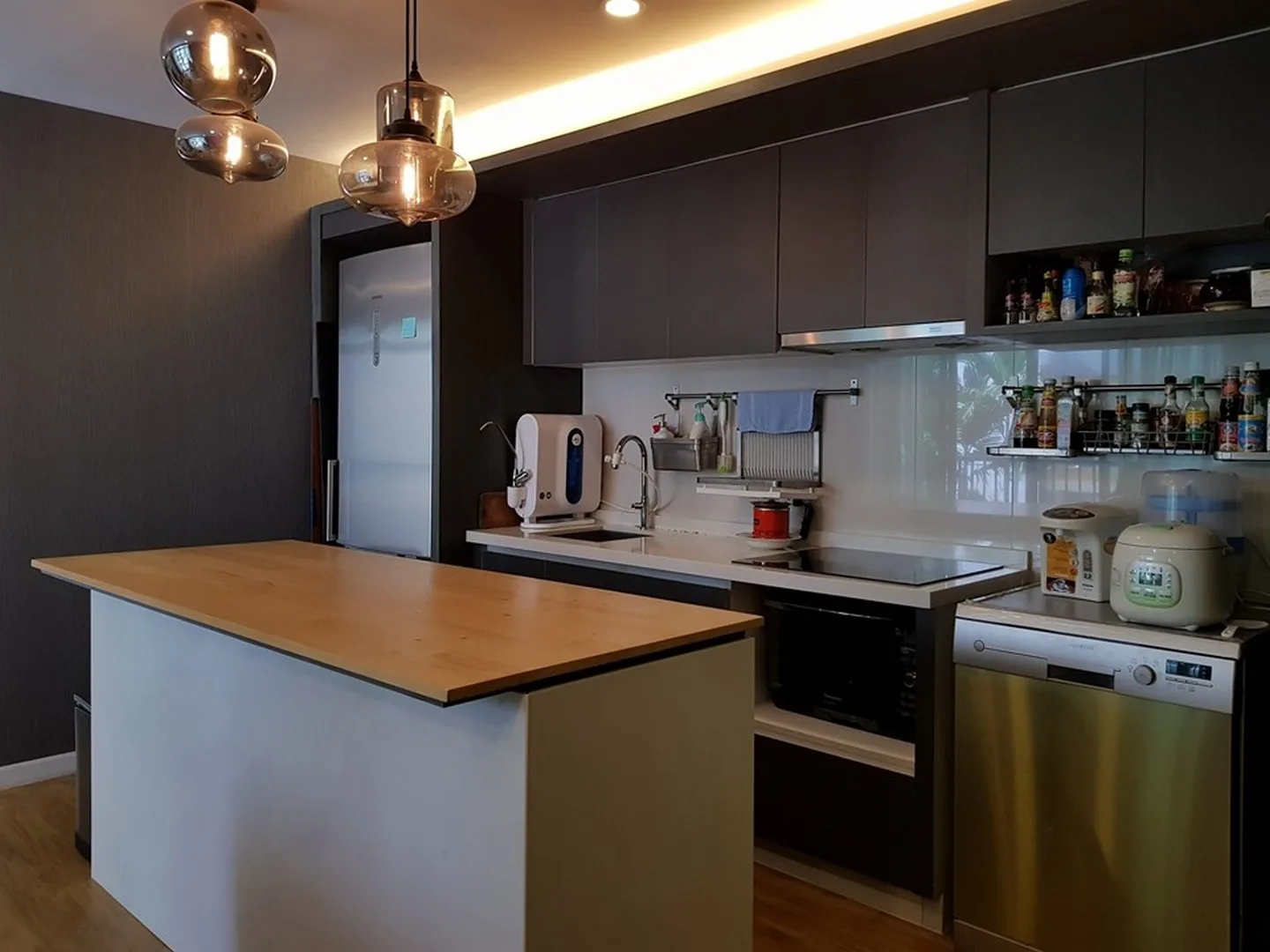 Property photos for Siamese Nang Linchee