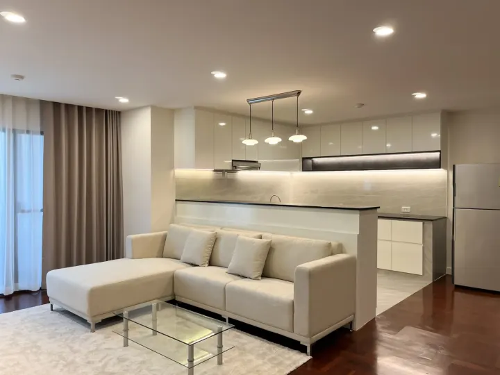 Property photos for Richmond Palace
