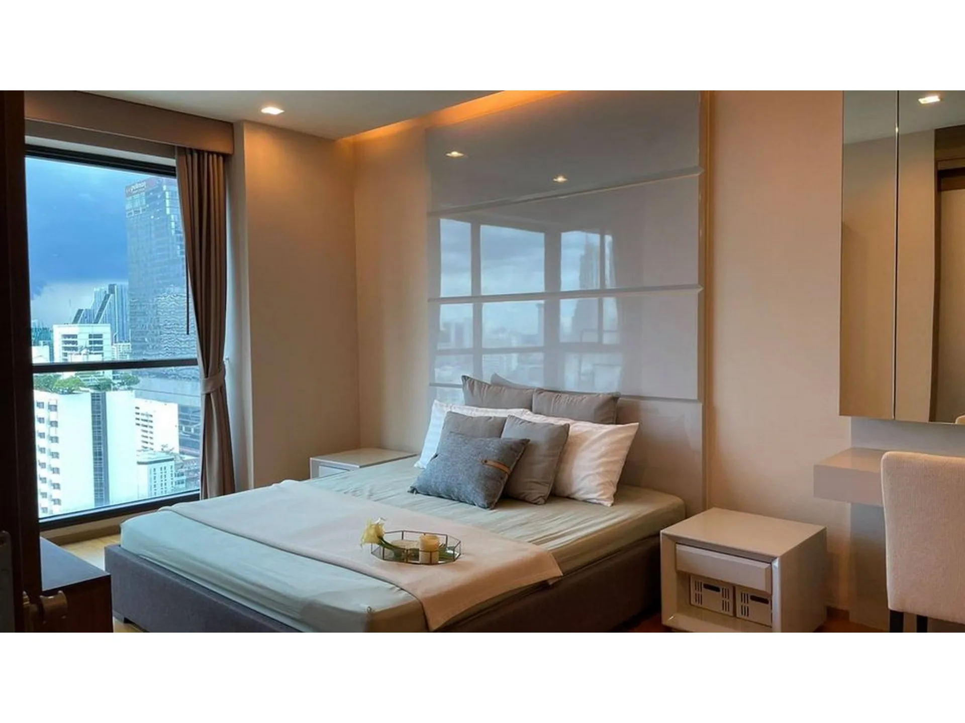 Property photos for The Address Sathorn