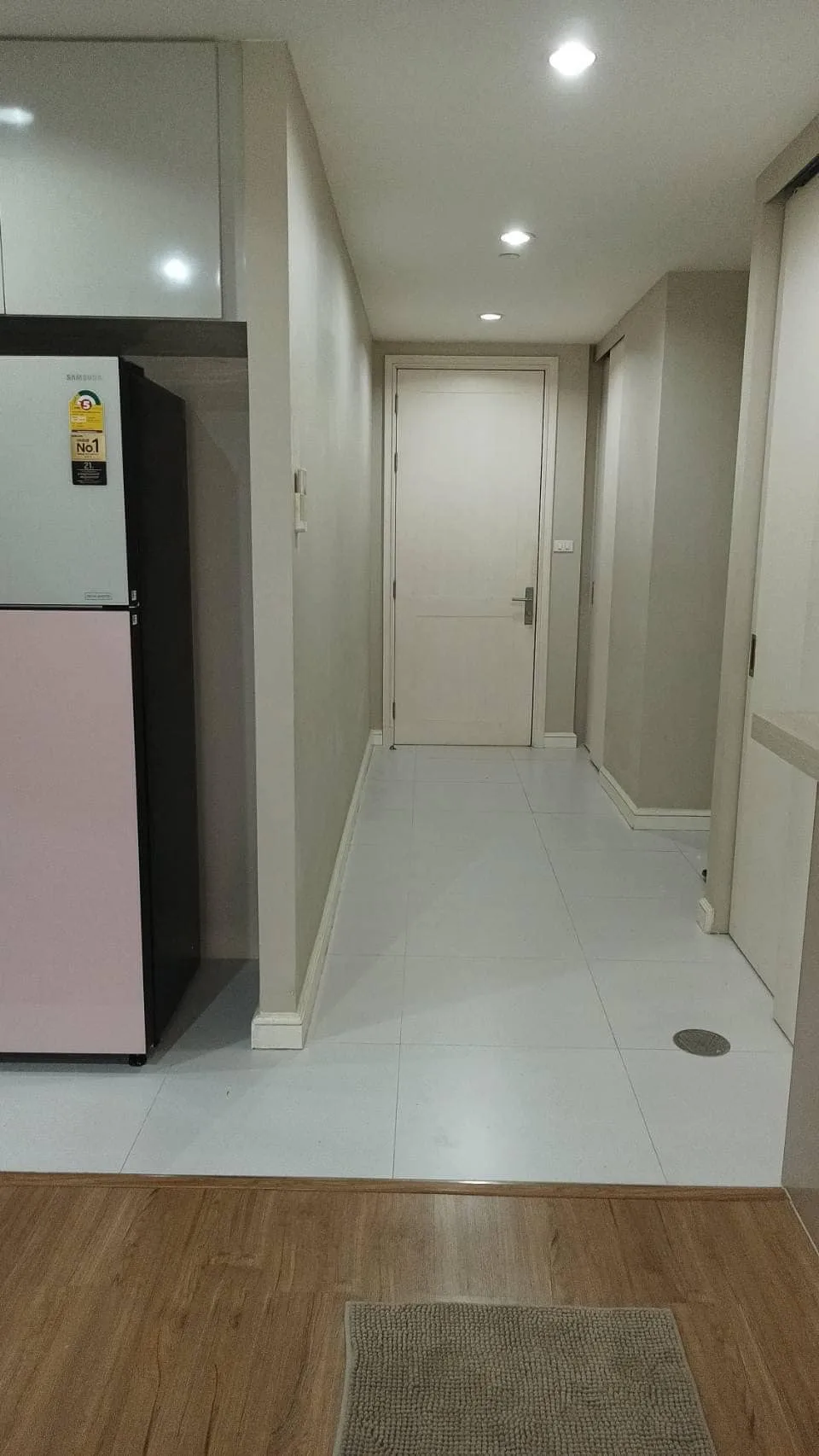 Property photos for Chamchuri Square Residence