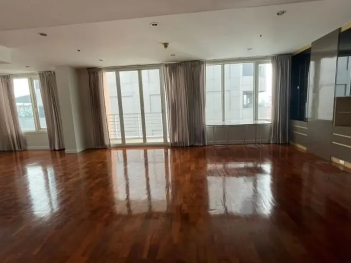 Property photos for Siri Residence