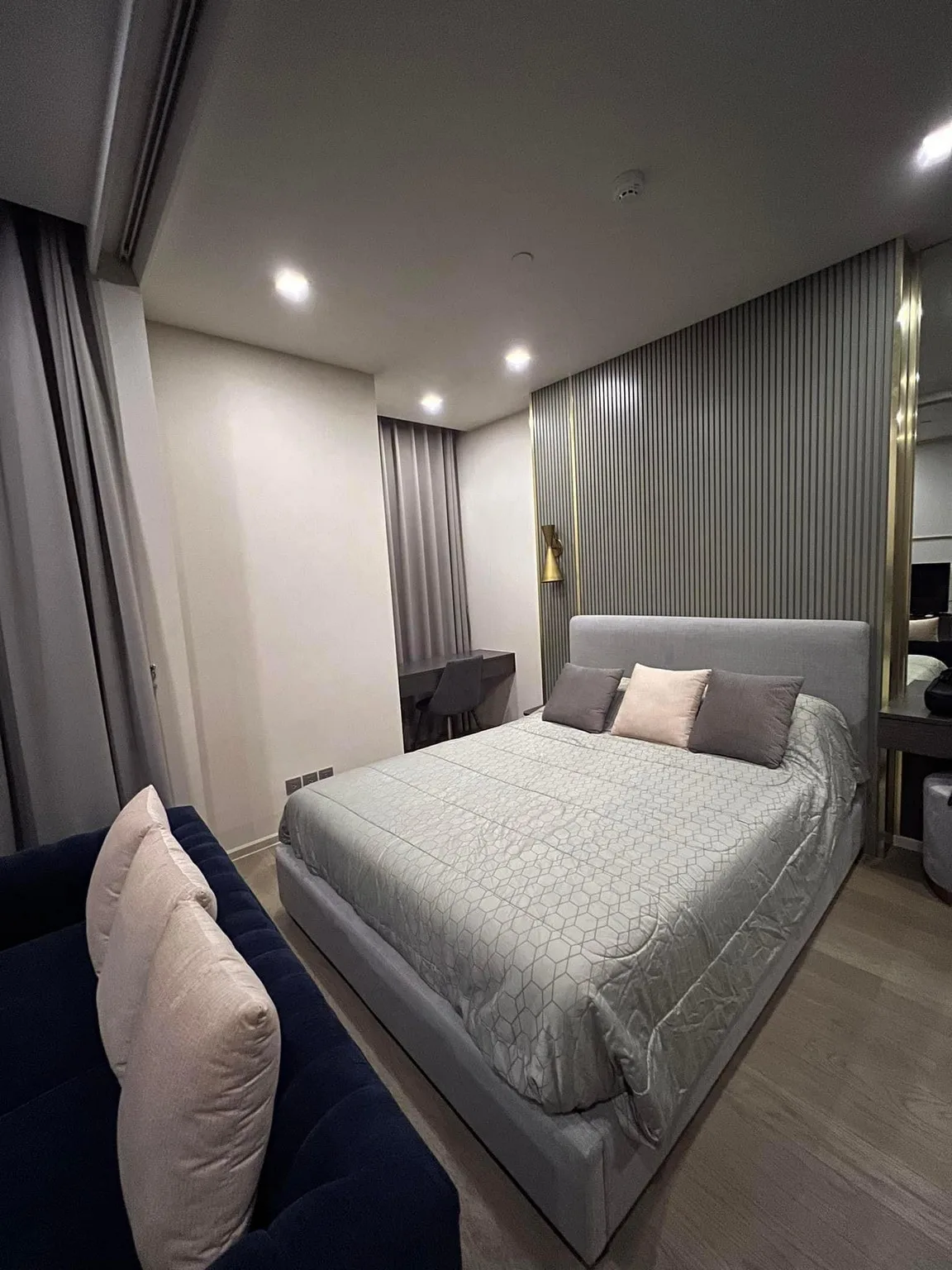 Property photos for Ashton Asoke
