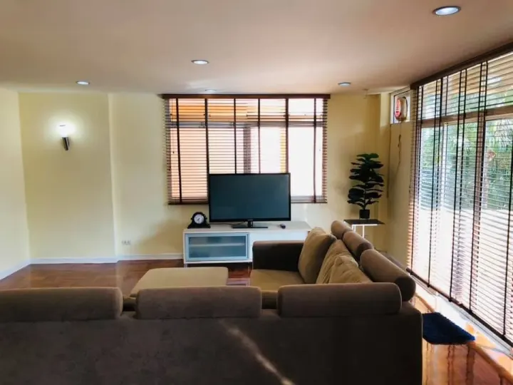 Property photos for Single House Sukhumvit 31 Alley, Lane 2