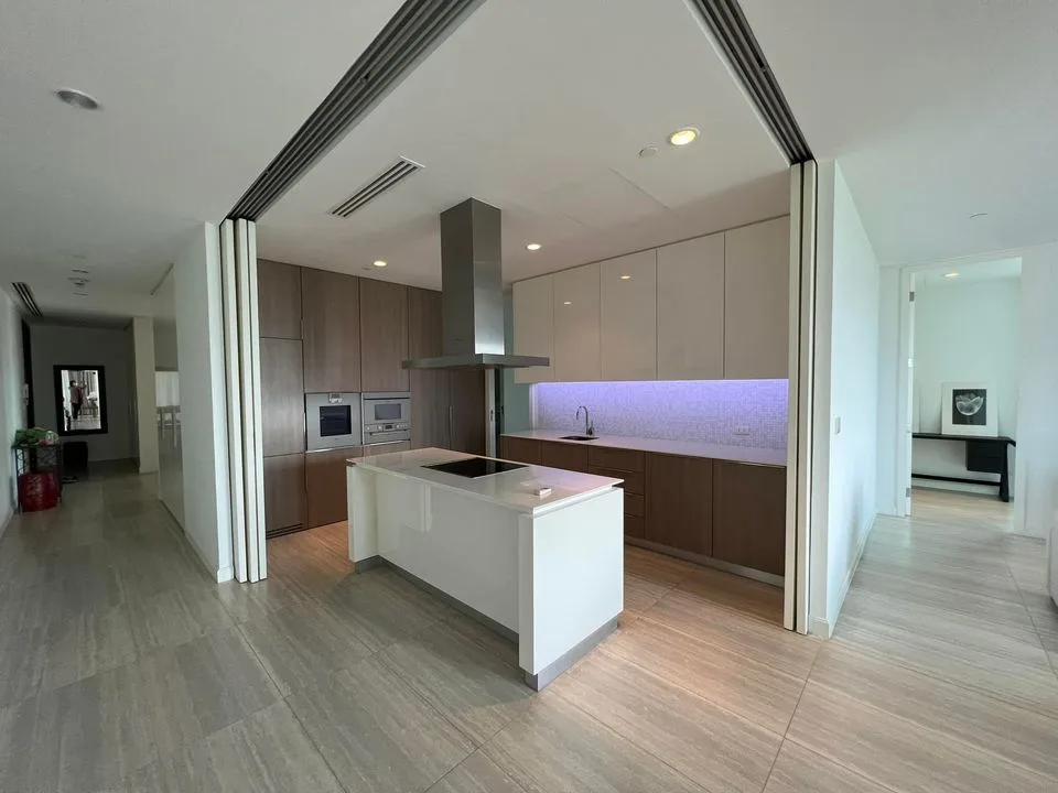 Property photos for 185 Rajadamri
