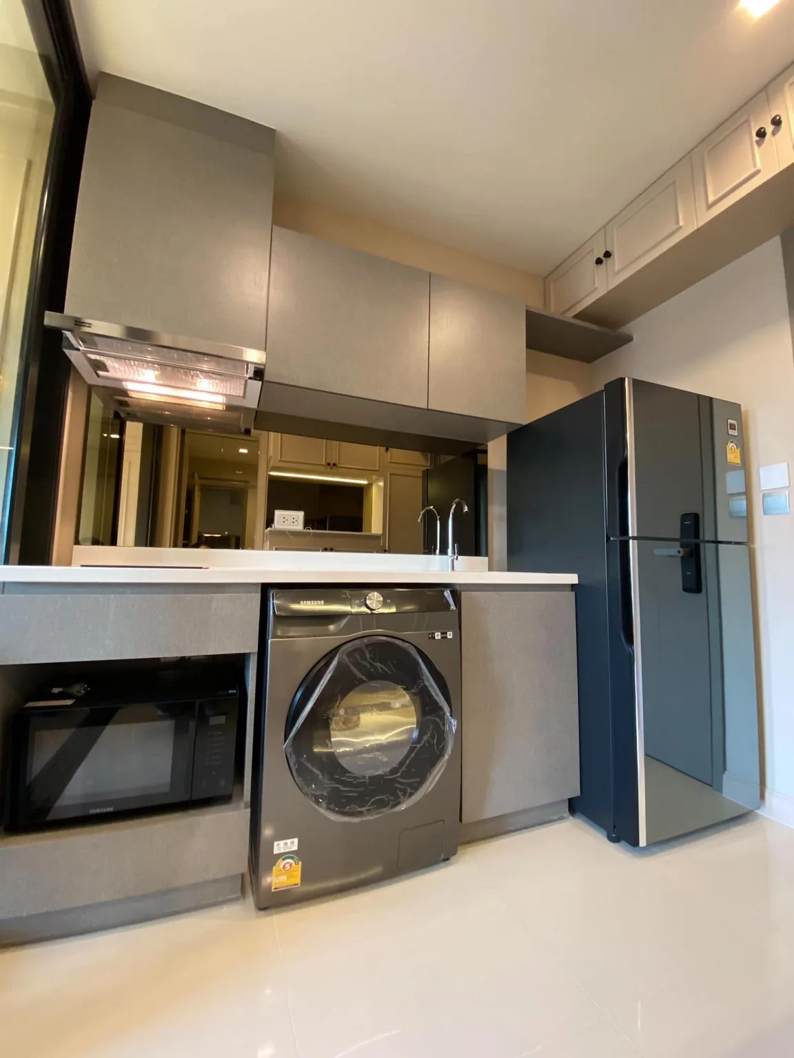 Property photos for Life Asoke Hype