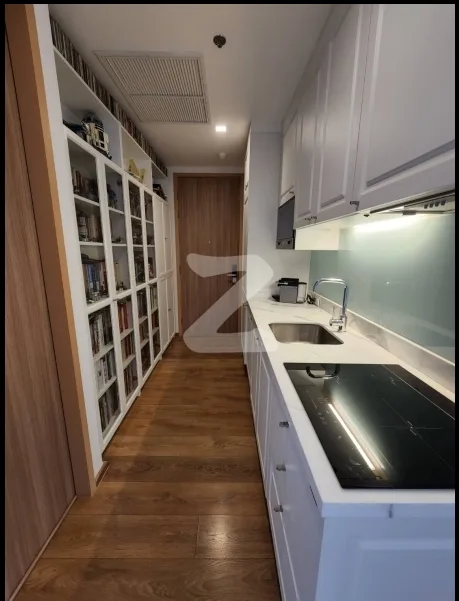 Property photos for Noble BE 33
