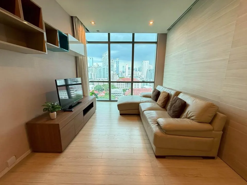 Property photos for The Room Sukhumvit 21