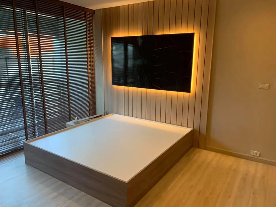 Property photos for Noble Lite