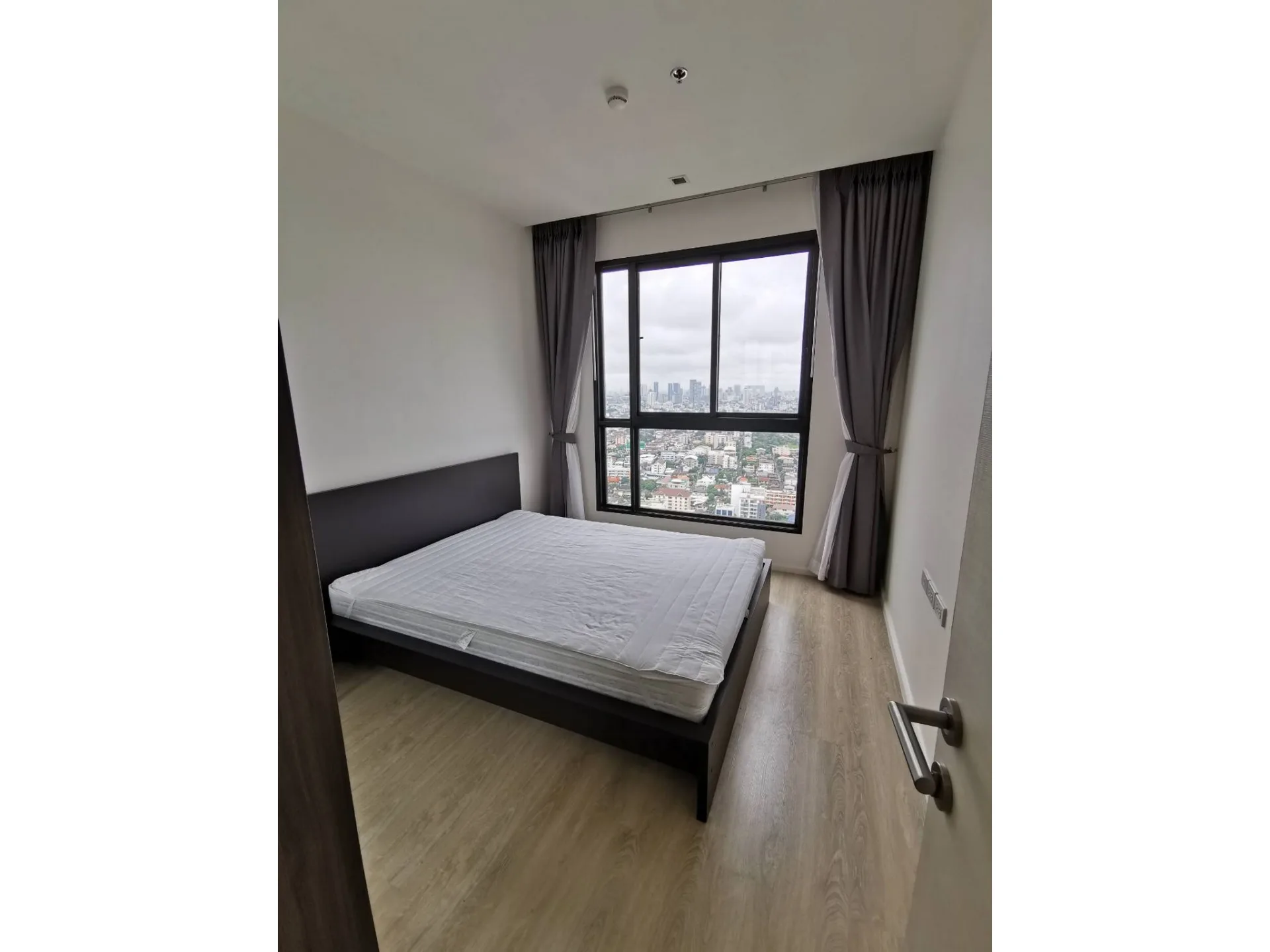 Property photos for Quinn Condo Ratchada