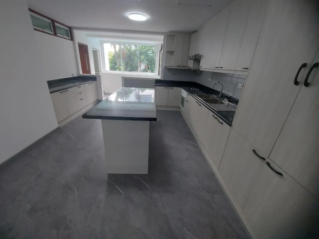 Property photos for P.r. Home 2 Thonglor Soi 8