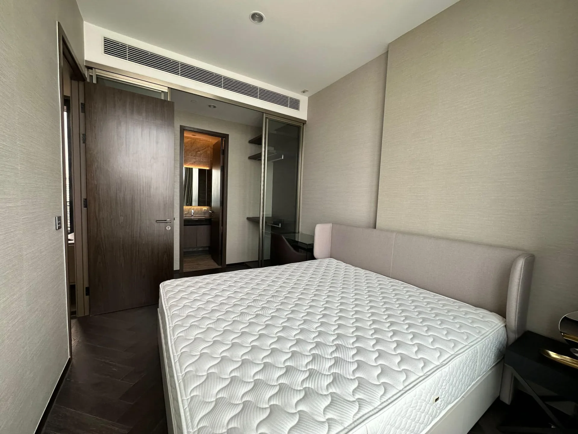 Property photos for The Esse Sukhumvit 36