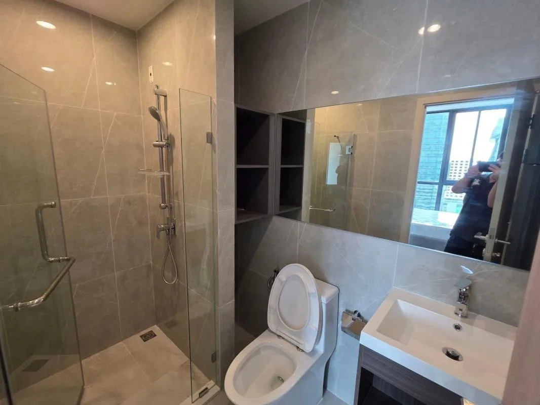 Property photos for Nue District R9