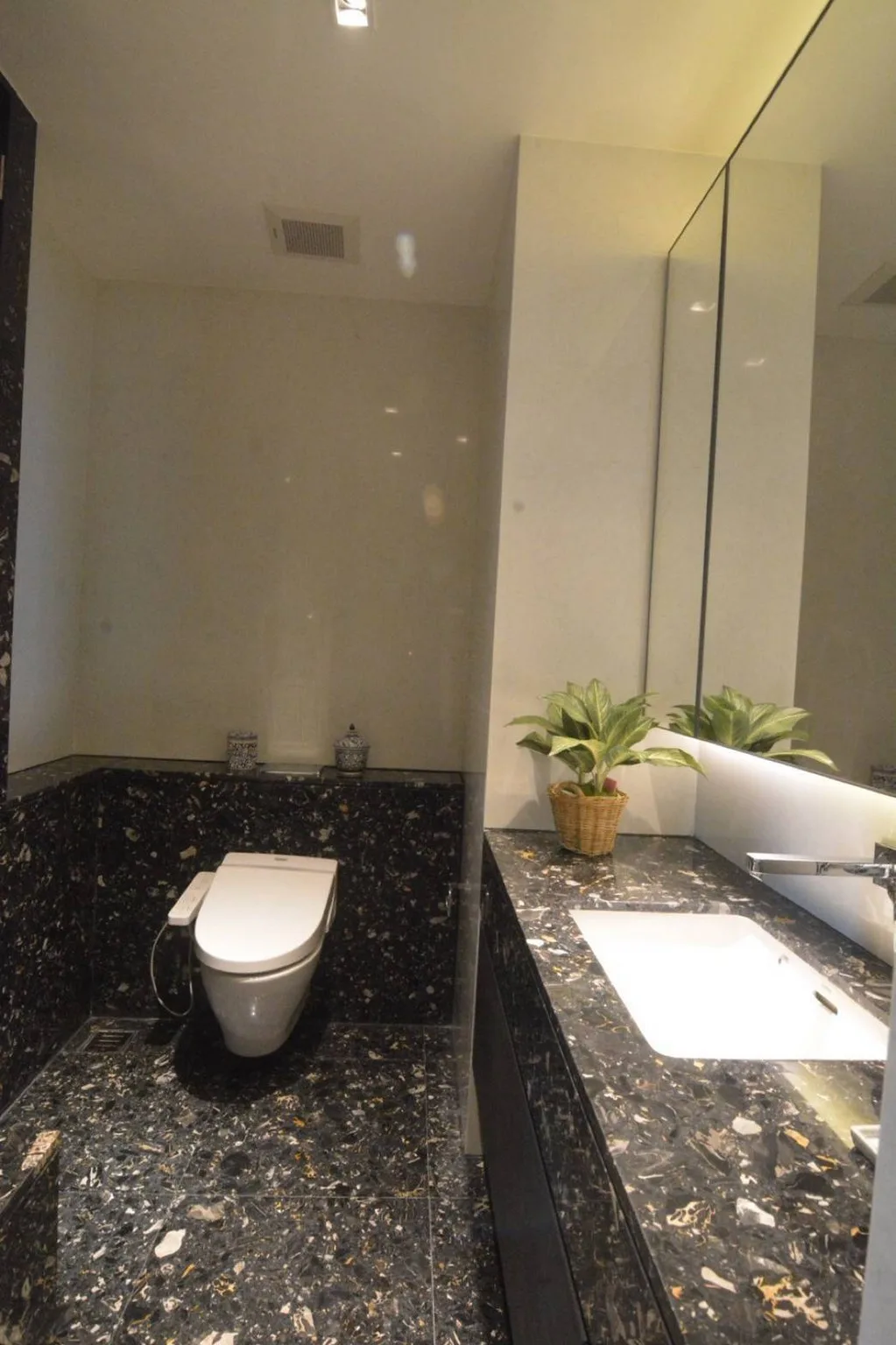 Property photos for BEATNIQ Sukhumvit 32