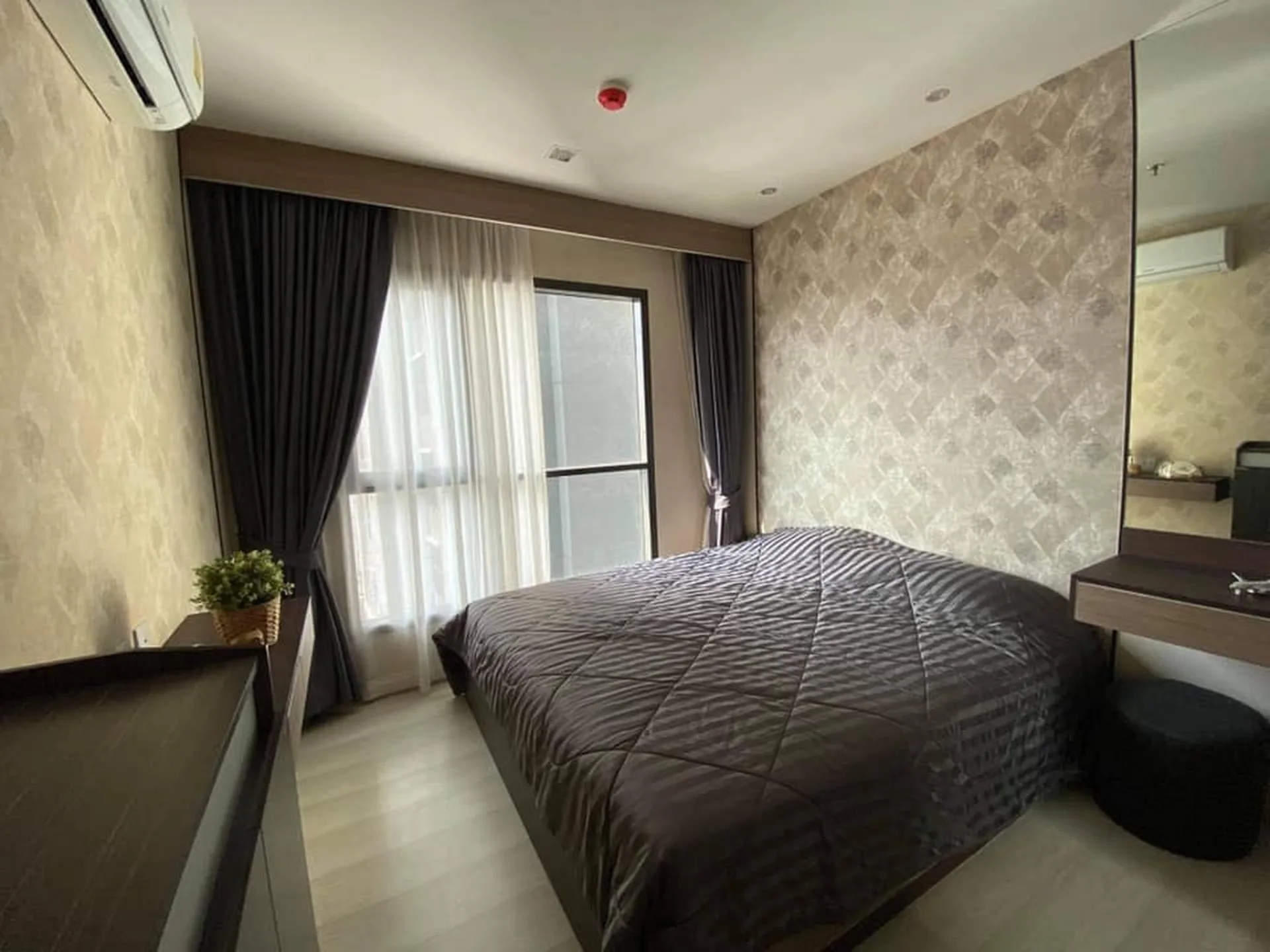 Property photos for Life Sukhumvit 48