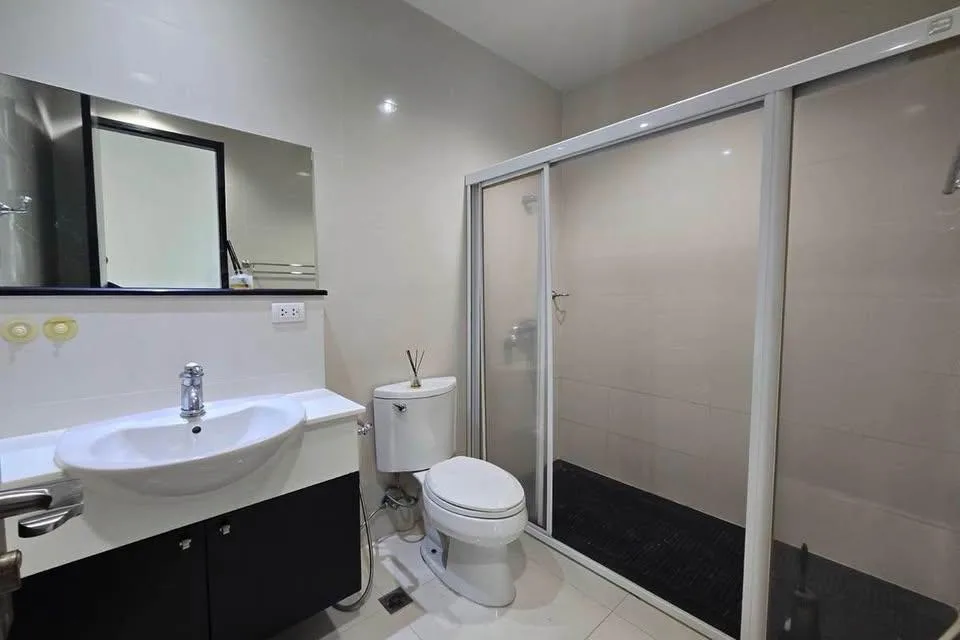 Property photos for The Address Chidlom