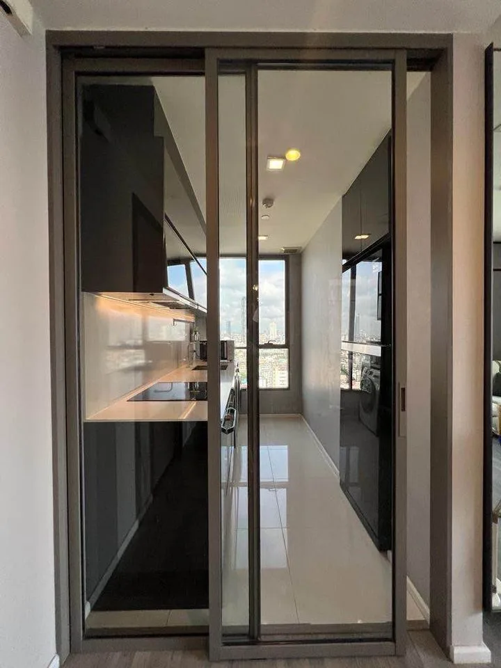 Property photos for The Room Sathorn - St.Louis