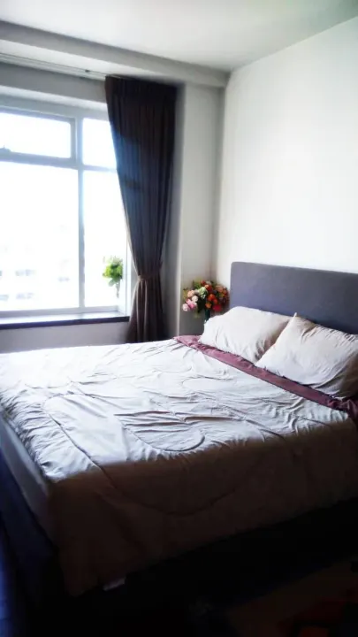 Property photos for Circle Condominium