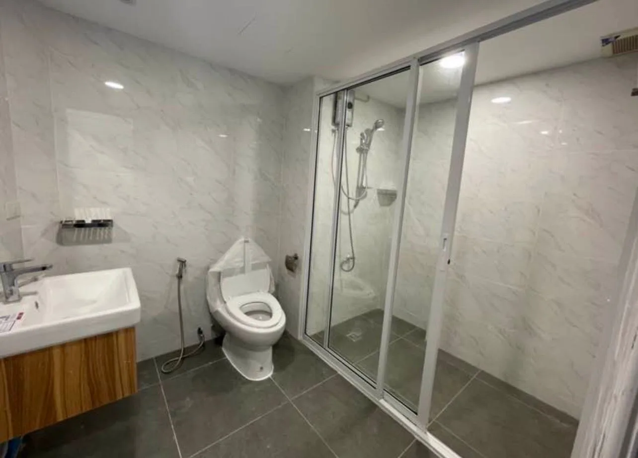 Property photos for 15 Suite