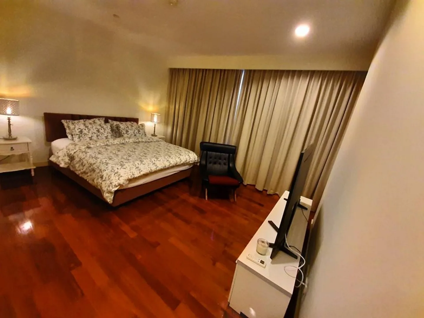 Property photos for Hampton Thonglor 10
