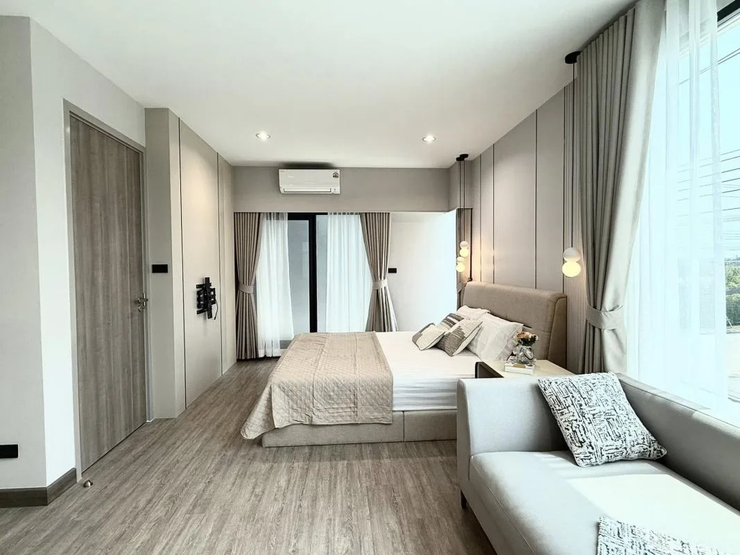 Property photos for Baan Klang Muang The Edition Bangna-Wongwaen