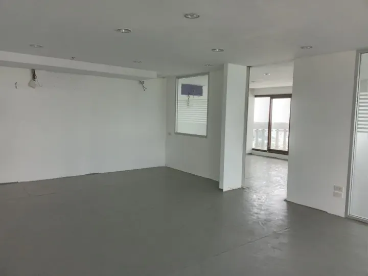 Property photos for State Tower
