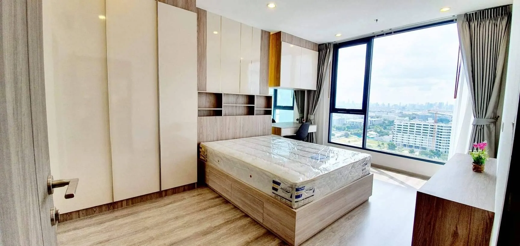 Property photos for IDEO Mobi Sukhumvit 66