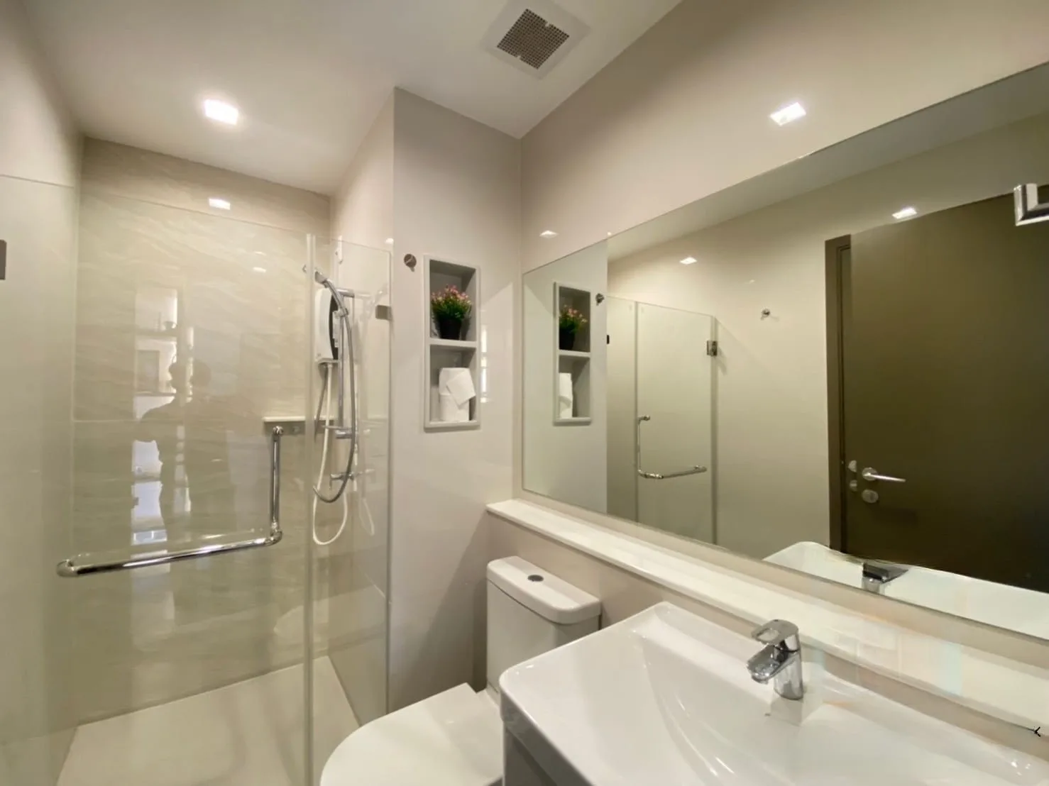 Property photos for Life Ladprao Valley