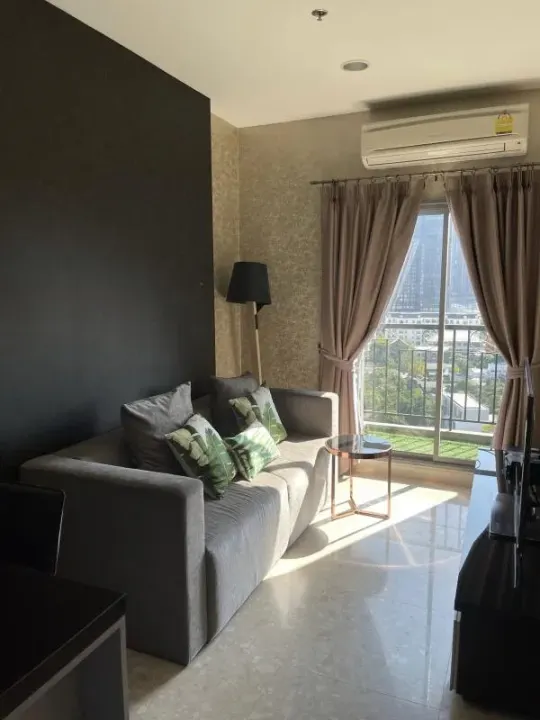 Property photos for The Crest Sukhumvit 34
