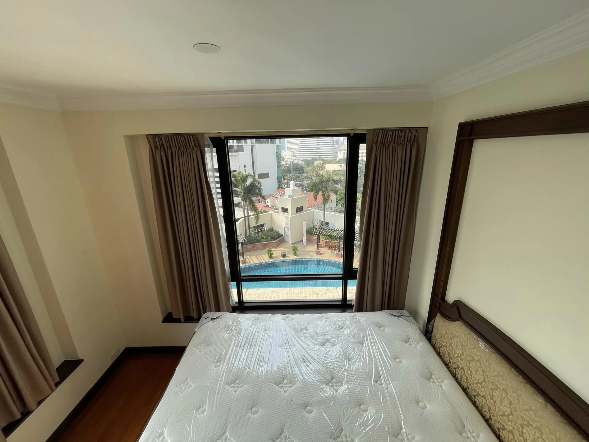 Property photos for Baan Piya Sathorn
